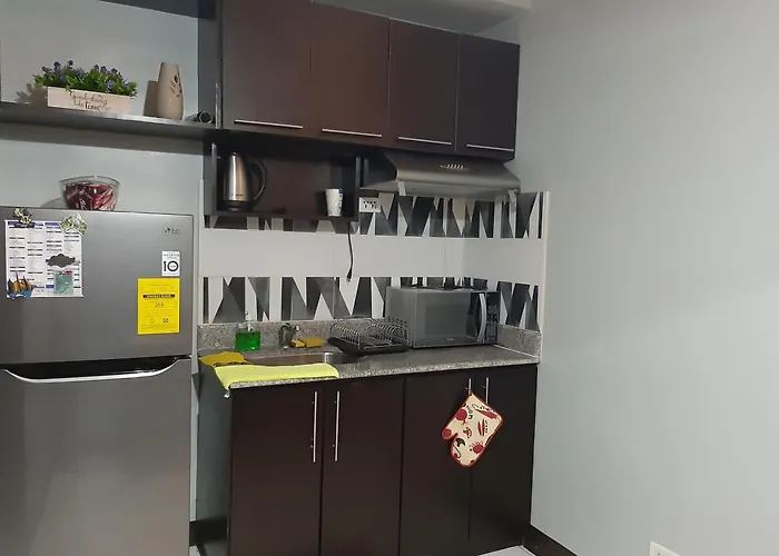 1br With Balcony Overlooking Pool Chateau Elysee Near Naia Apartment Manila